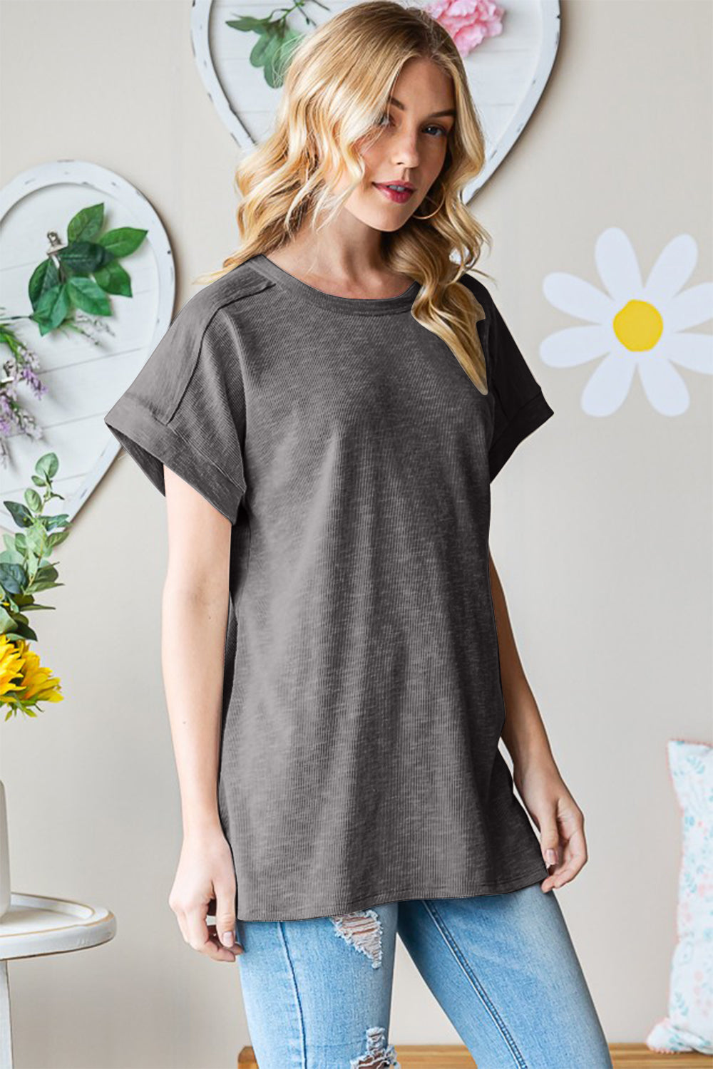 Heimish Short Sleeve Round Neck T-Shirt