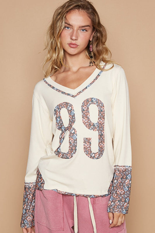 POL V-Neck Floral Number Patch T-Shirt