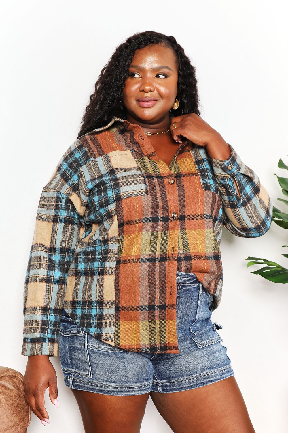 Plaid Curved Hem Shirt Jacket