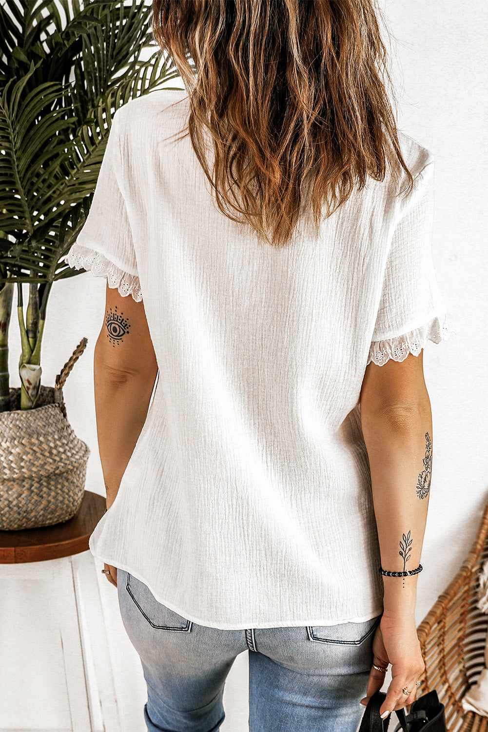 Scalloped Lace Trim Short Sleeve Shirt