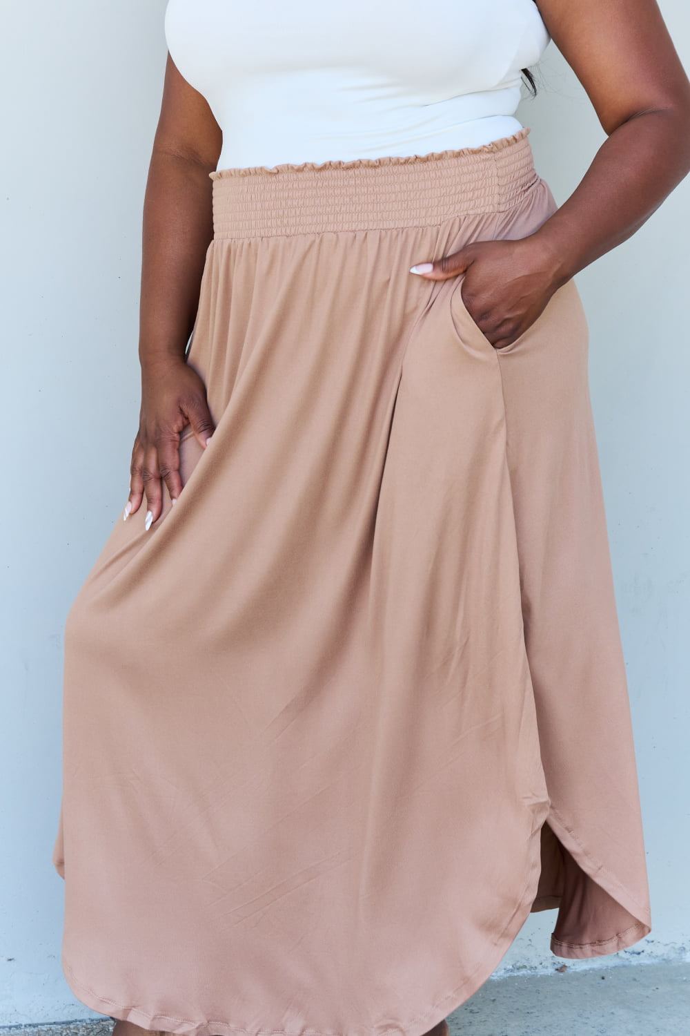 Comfort Princess High Waist Scoop Hem Maxi Skirt in Tan