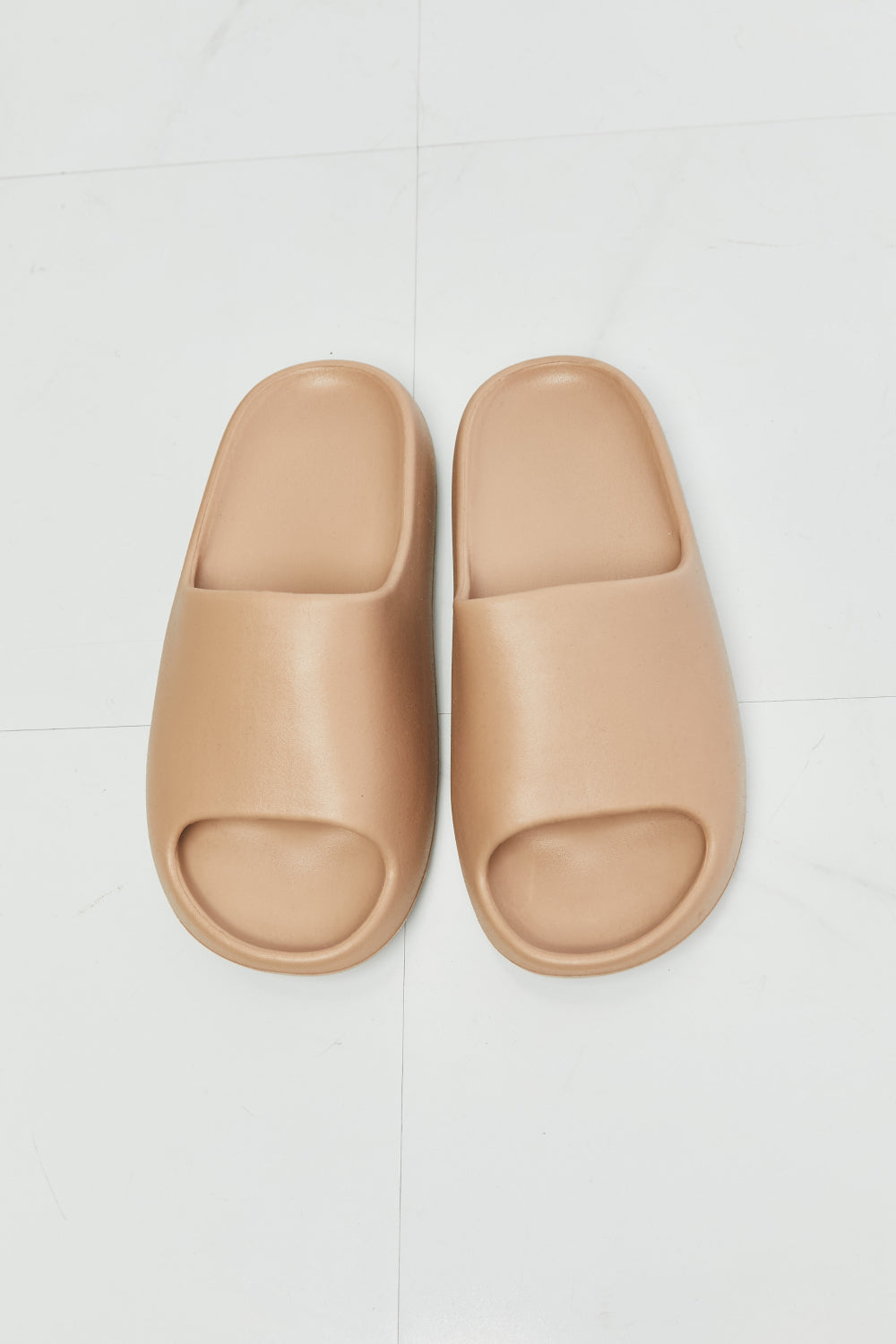 Comfort Zone Slides in Beige