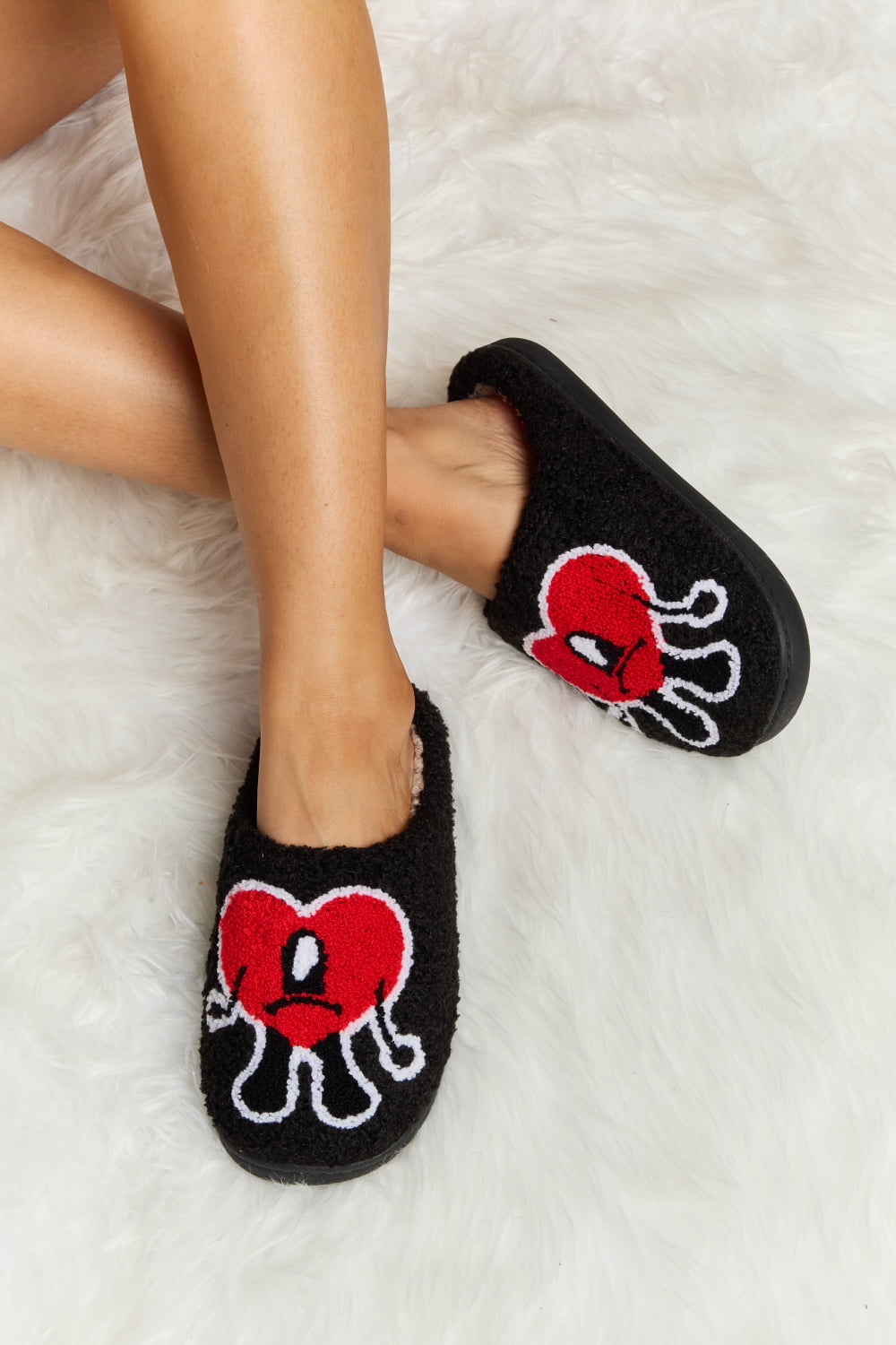 Heart Print Plush Slippers