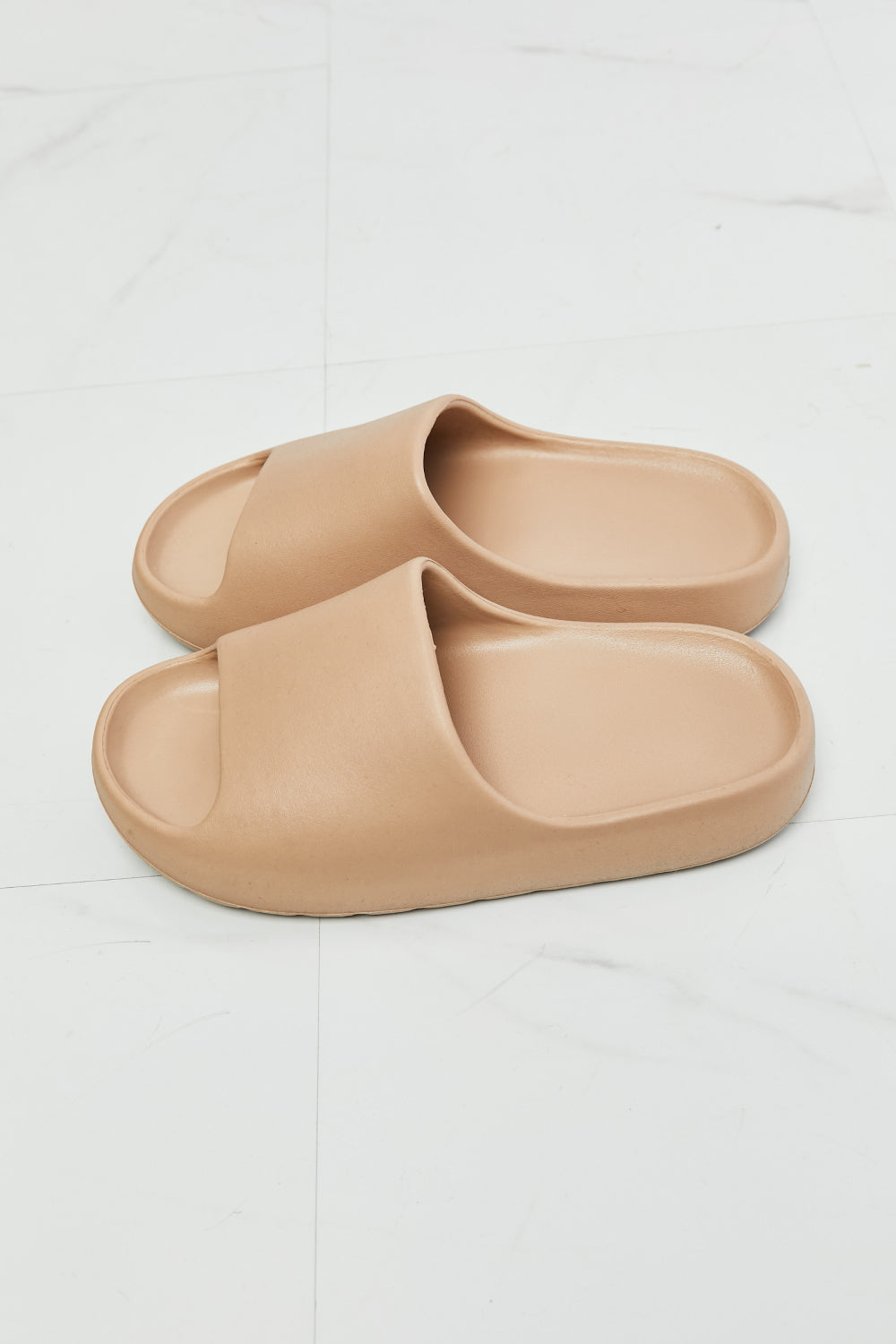 Comfort Zone Slides in Beige