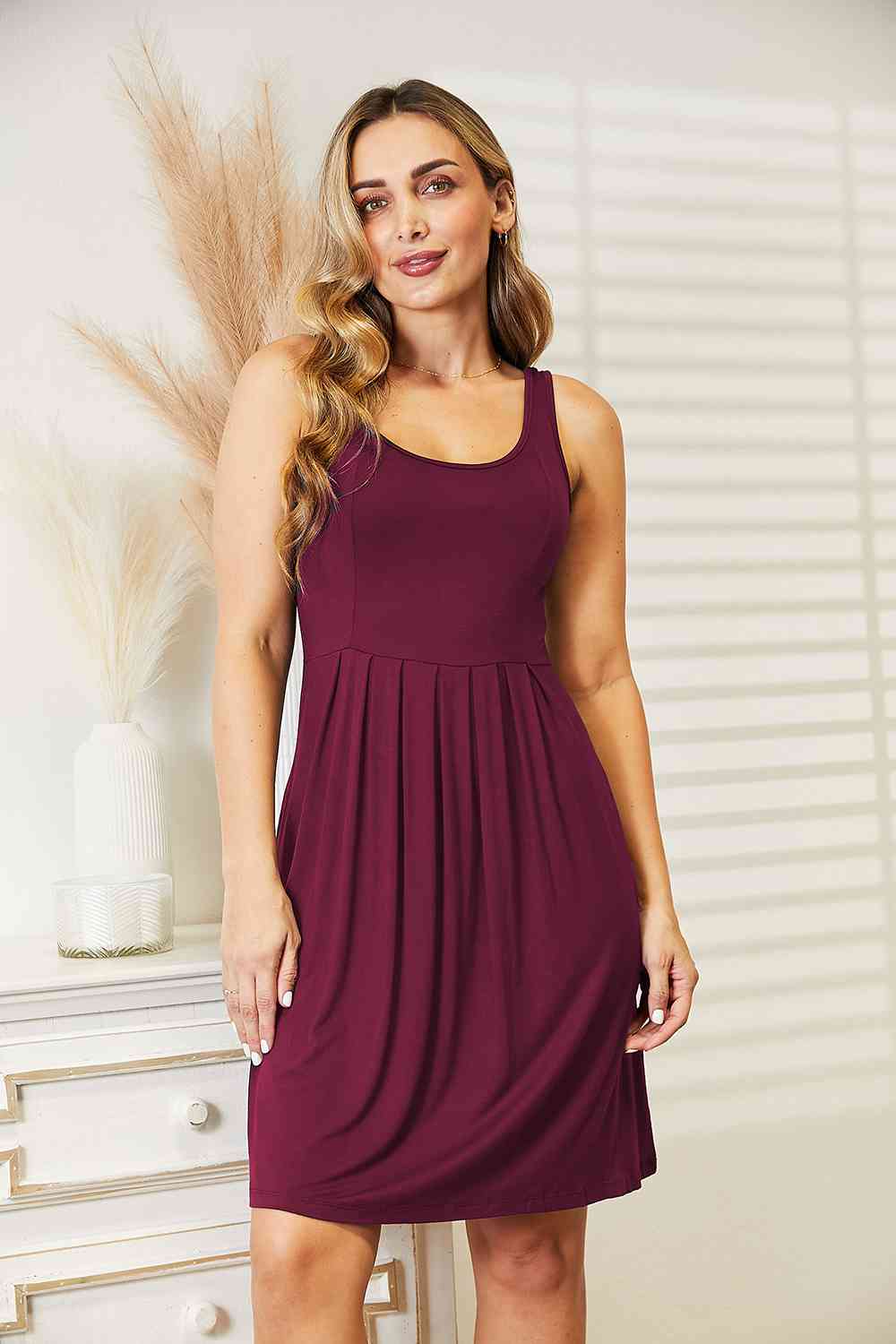 Round Neck Sleeveless Dress